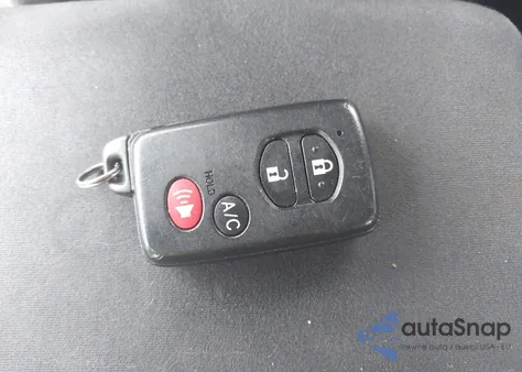 2013 Toyota Prius Three z USA, uszkodzony, nr VIN JTDKN3DU5D5654297